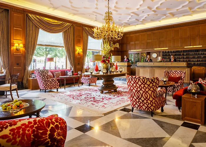 Fairmont Vier Jahreszeiten Hotel