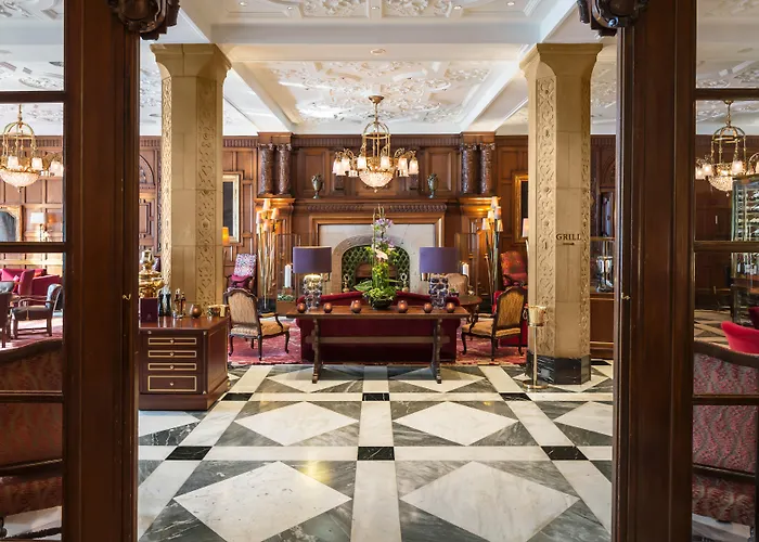 Fairmont Vier Jahreszeiten Hotel 5*