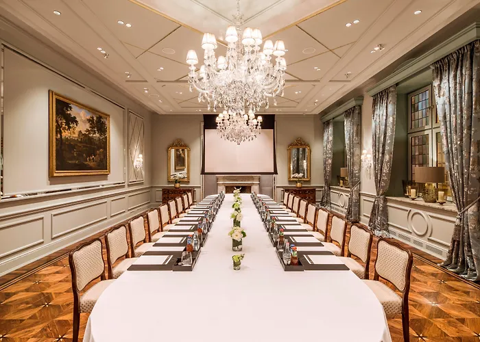 Hotel Fairmont Vier Jahreszeiten 5*