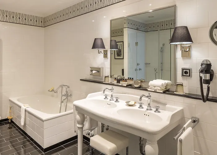 Fairmont Vier Jahreszeiten 5*
