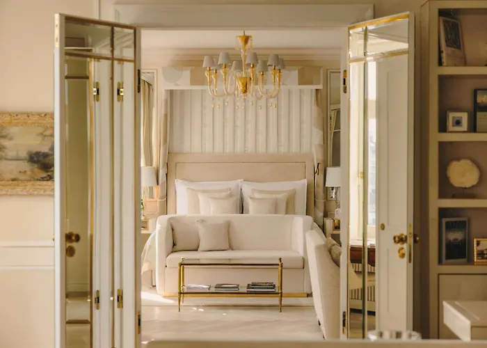 Fairmont Vier Jahreszeiten Hotel 5*