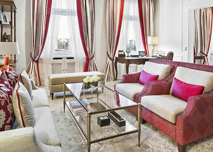 Fairmont Vier Jahreszeiten Hotel 5*